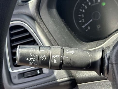Used 2018 Honda HR-V EX image 23