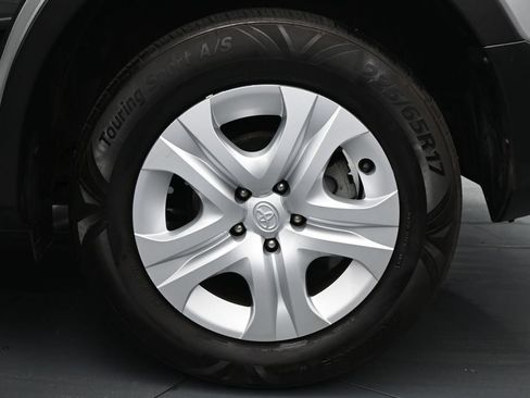 Used 2013 Toyota RAV4 LE FWD image 20