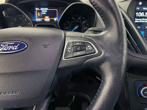 Used 2019 Ford Escape Titanium image 30
