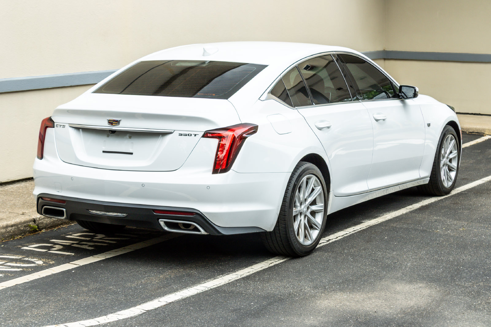 Used 2022 Cadillac CT5 Luxury RWD image 7