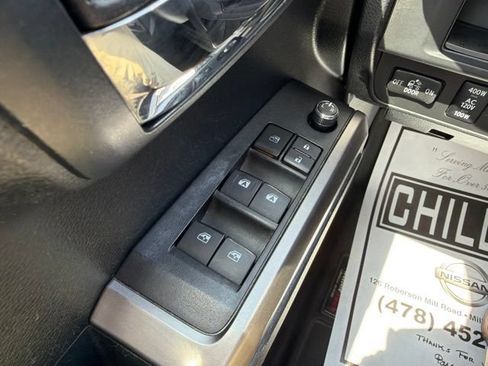 Used 2016 Toyota Tacoma Limited w/ Towing Package AWD/4WD image 22