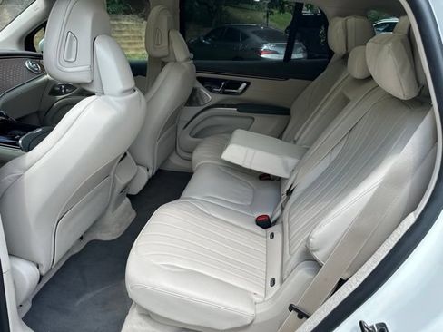Certified 2023 Mercedes-Benz EQS 450+ SUV image 9