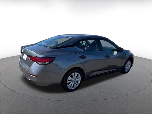 Used 2025 Nissan Sentra S image 15