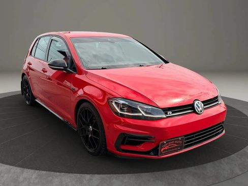 Used 2018 Volkswagen Golf 4-Door AWD/4WD image 3