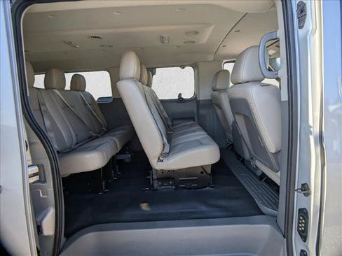 Used 2019 Nissan NV 3500 SL image 12