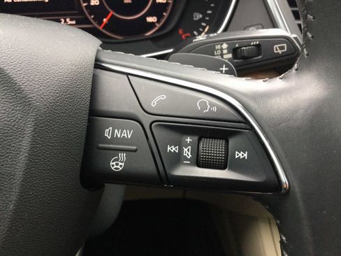 Used 2018 Audi Q5 2.0T Premium Plus w/ Premium Plus Package image 23