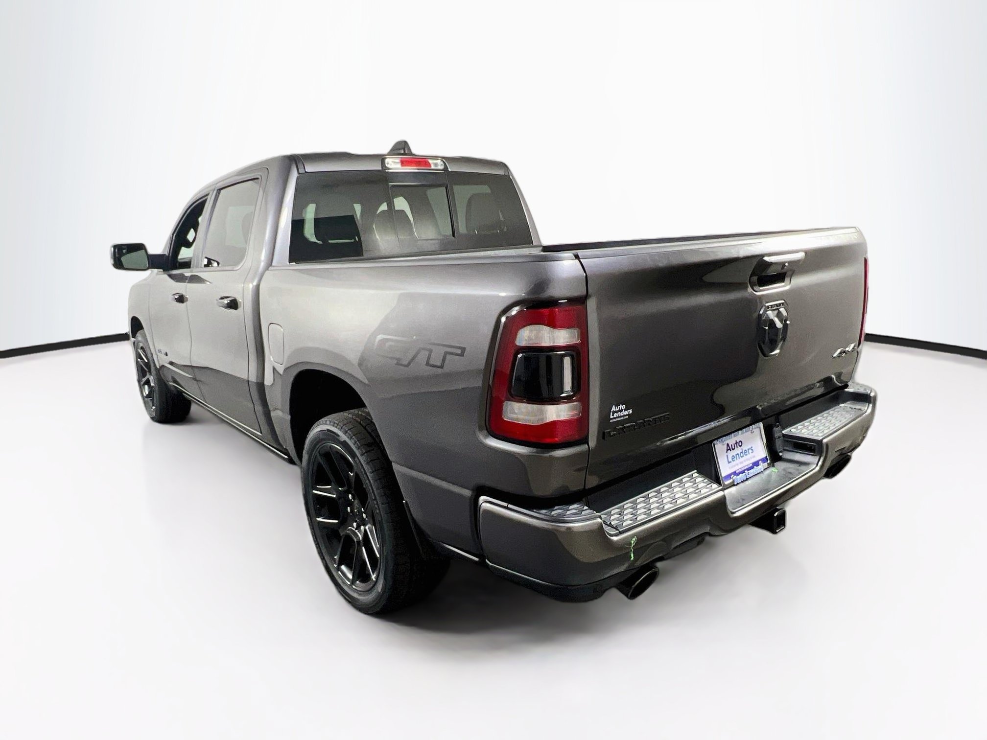 Used 2023 RAM 1500 Laramie AWD/4WD image 7