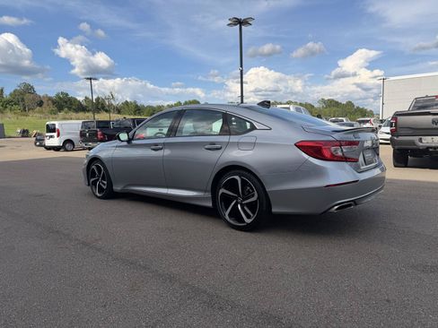 Used 2022 Honda Accord Sport Special Edition image 4