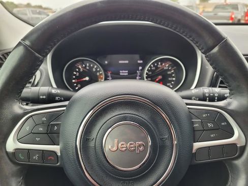 Used 2020 Jeep Compass Latitude image 22