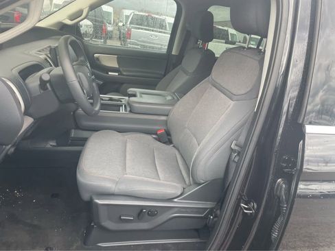 Used 2025 Ford Expedition Active AWD/4WD image 13
