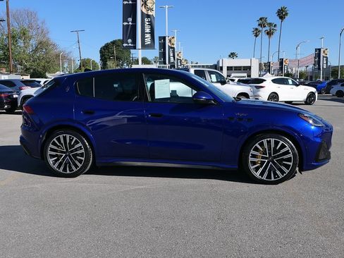 Used 2024 Maserati Grecale Trofeo AWD/4WD image 3