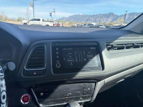 Used 2022 Honda HR-V EX image 17