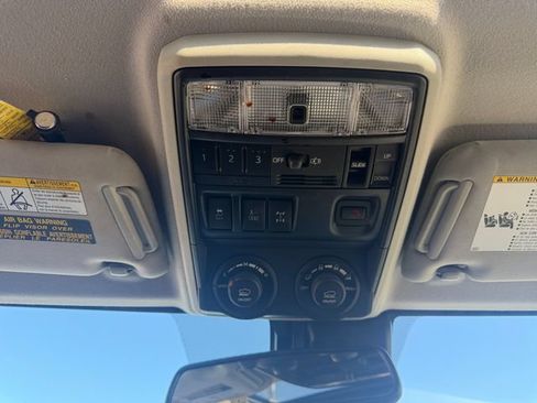 Used 2024 Toyota 4Runner TRD Off-Road Premium w/ Moonroof Package AWD/4WD image 24