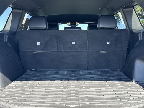 Used 2021 Jeep Grand Cherokee Laredo X image 30