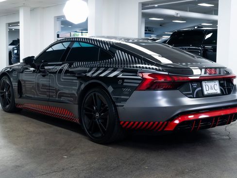 Used 2023 Audi RS e-tron GT image 4