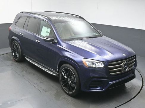 New 2026 Mercedes-Benz GLS 450 4MATIC image 43