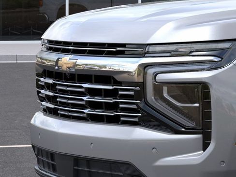 New 2025 Chevrolet Suburban Premier RWD image 13