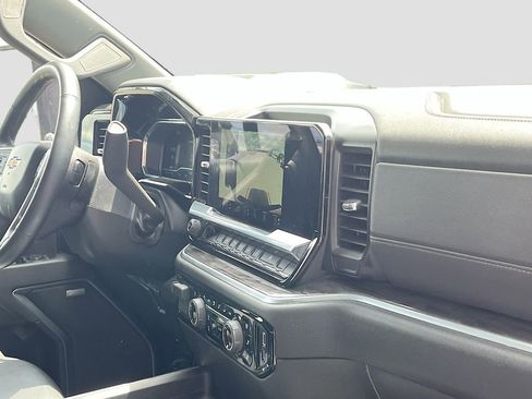 Used 2025 Chevrolet Silverado 3500 LTZ w/ LTZ Plus Package AWD/4WD image 27