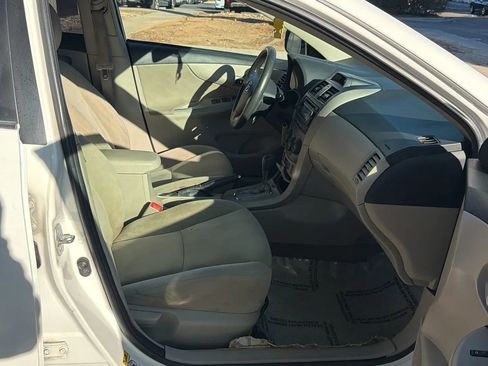 Used 2012 Toyota Corolla LE image 21