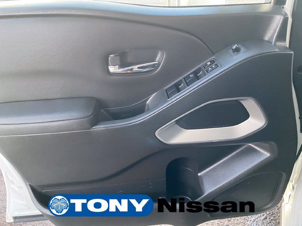Used 2024 Nissan Frontier SV w/ Hardbody Edition AWD/4WD image 12