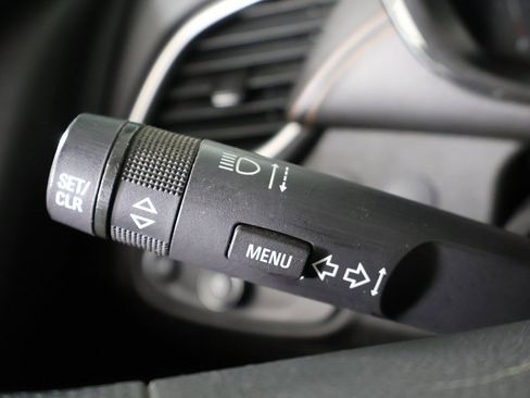 Used 2020 Chevrolet Trax LT image 32