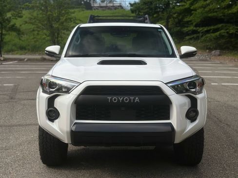 Used 2024 Toyota 4Runner TRD Pro AWD/4WD image 2