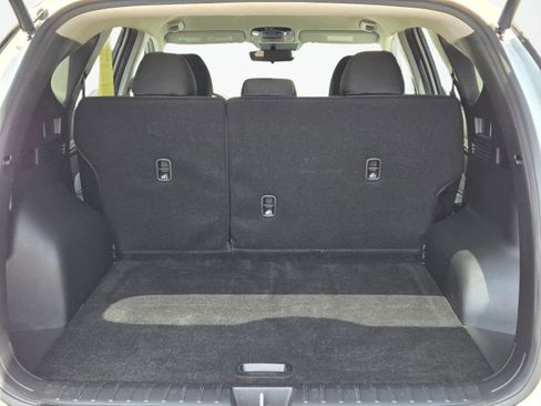 Certified 2023 Hyundai Tucson SEL w/ Winter Package FWD image 8