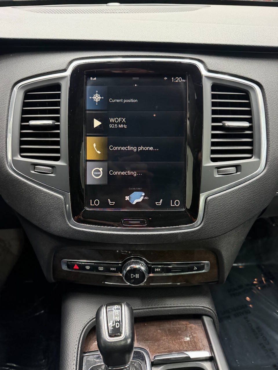 Used 2019 Volvo XC90 T6 Momentum AWD/4WD image 28