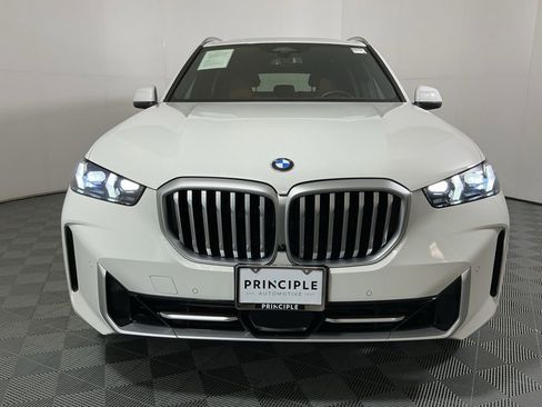 Certified 2024 BMW X5 sDrive40i w/ Parking Assistance Package RWD image 3