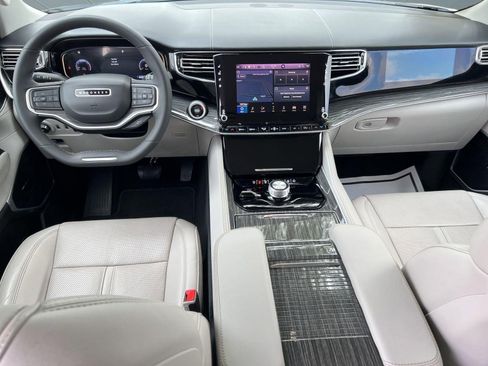 Used 2022 Jeep Wagoneer Series II image 17