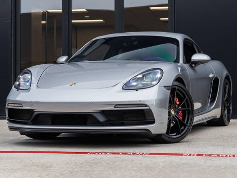 Used 2018 Porsche 718 Cayman GTS RWD image 1