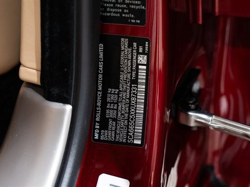 Used 2019 Rolls-Royce Wraith RWD image 28