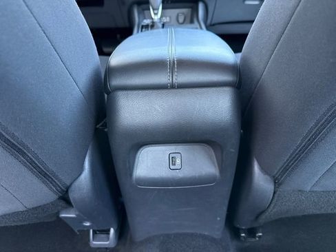 Used 2023 Nissan Sentra SV image 23