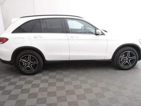 Used 2022 Mercedes-Benz GLC 300 4MATIC image 4