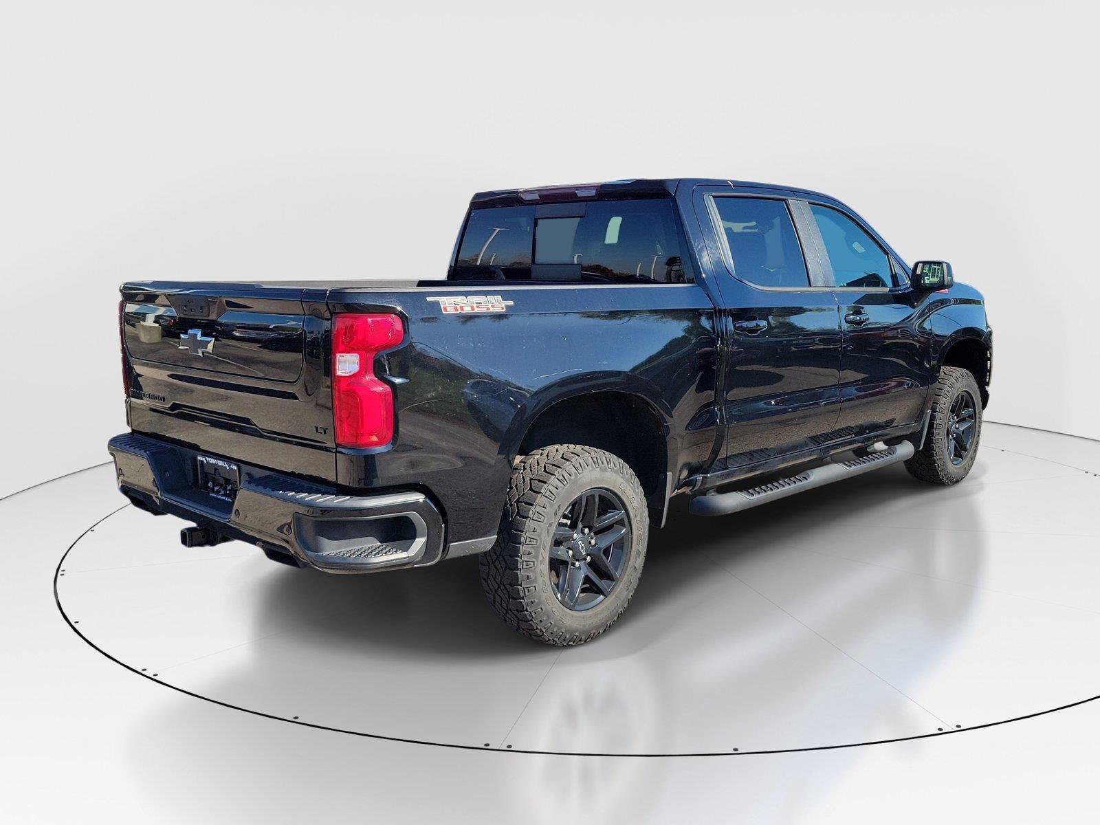 Used 2021 Chevrolet Silverado 1500 LT Trail Boss w/ LT Trail Boss Premium Package AWD/4WD image 4