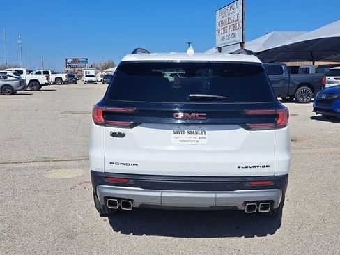 Used 2025 GMC Acadia Elevation image 6