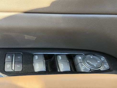 Certified 2022 Cadillac Escalade Premium Luxury w/ Performance Package image 19