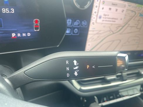 Used 2024 Chevrolet Equinox EV RS image 22