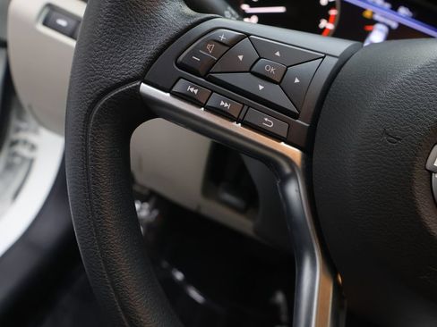 Used 2023 Nissan Altima 2.5 SV FWD image 19