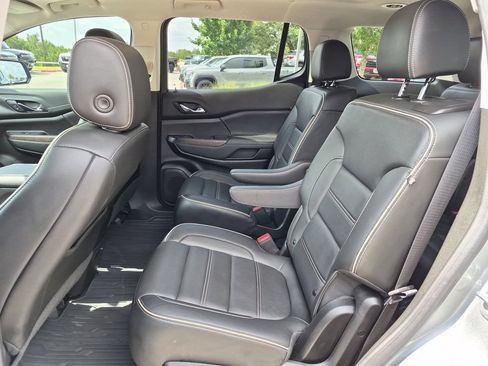 Used 2023 GMC Acadia Denali w/ Denali Ultimate Package FWD image 37