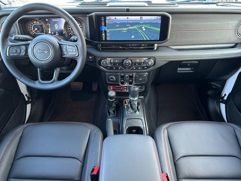 New 2026 Jeep Wrangler Unlimited Rubicon image 16