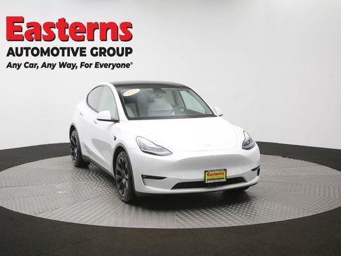 Used 2021 Tesla Model Y Long Range AWD/4WD image 45