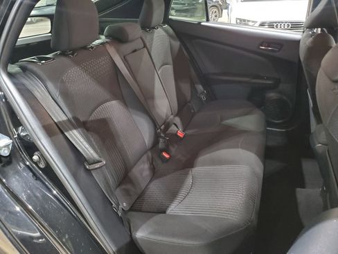 Used 2016 Toyota Prius Three FWD image 19