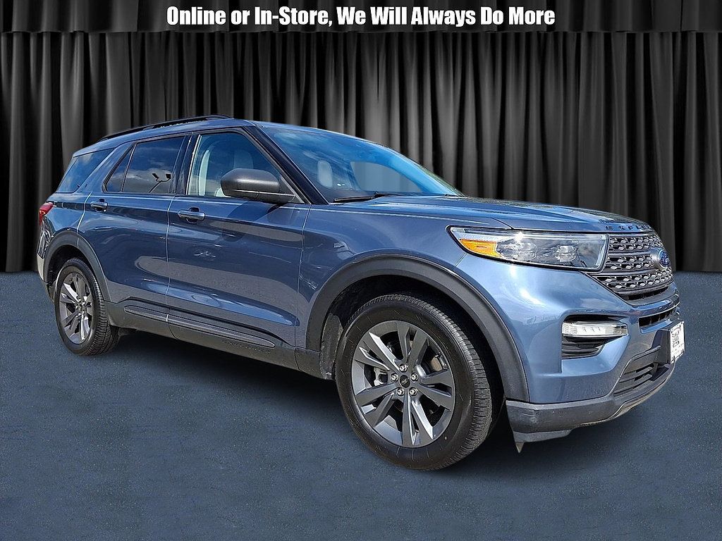 Used 2021 Ford Explorer XLT w/ Equipment Group 202A AWD/4WD image 1
