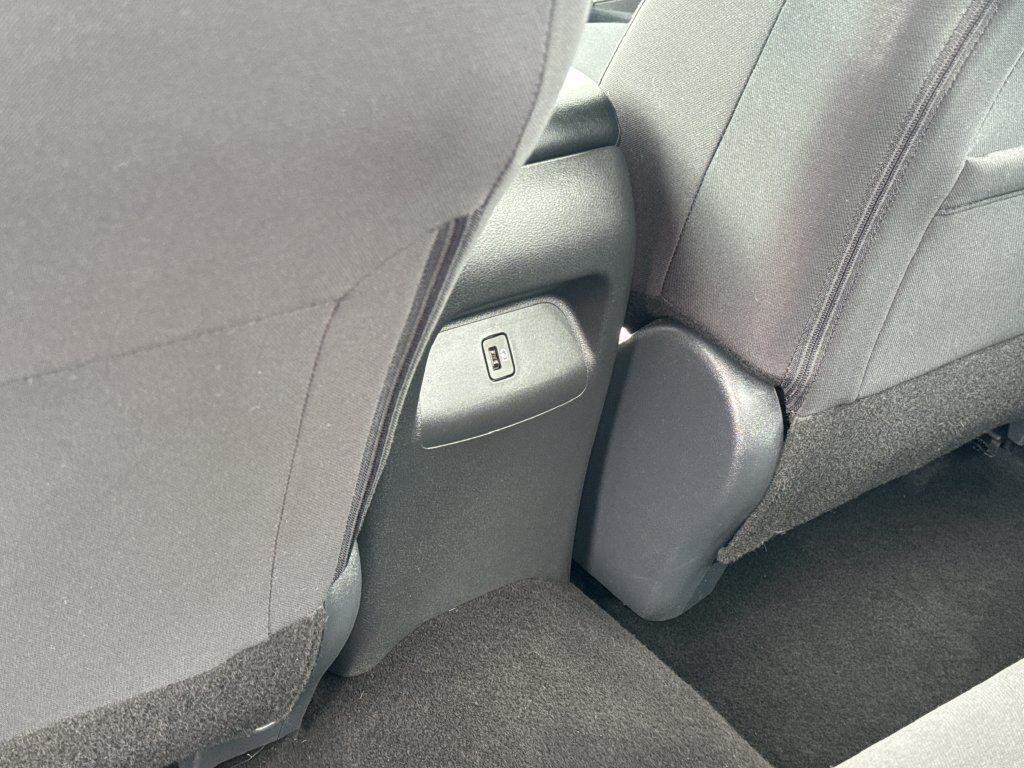 Used 2024 Nissan Sentra SR FWD image 37