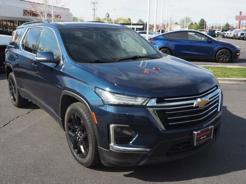 Used 2023 Chevrolet Traverse LT AWD/4WD image 8
