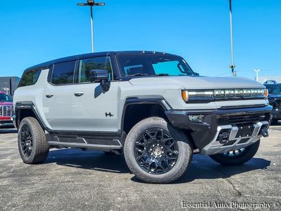 New 2026 GMC Hummer EV SUV w/ LPO, Dark Essentials Package