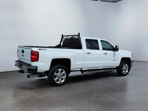 Used 2019 Chevrolet Silverado 2500 LTZ w/ Duramax Plus Package AWD/4WD image 3