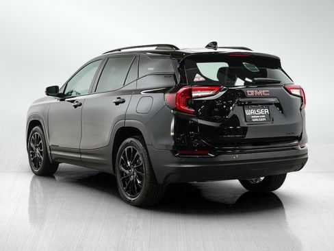 Used 2023 GMC Terrain SLT w/ Infotainment Package II AWD/4WD image 3