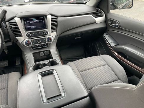Used 2020 GMC Yukon SLE w/ SLE Value Package AWD/4WD image 11